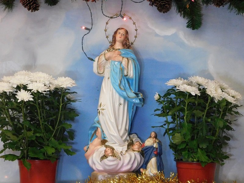 La Gritería es una de las festividades religiosas y culturales más importantes y arraigadas de Nicaragua, celebrada en honor a la Inmaculada Concepción de María. Se celebra la noche del 7 de diciembre, víspera del día de la Inmaculada Concepción.